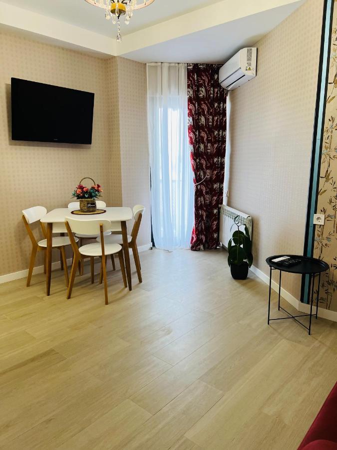 Apartamento Aura Kutaisi Exterior foto